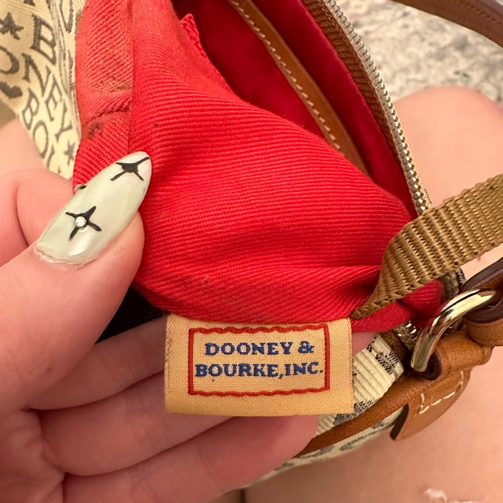 Dooney & Bourke Handbag - Picture 4 of 6